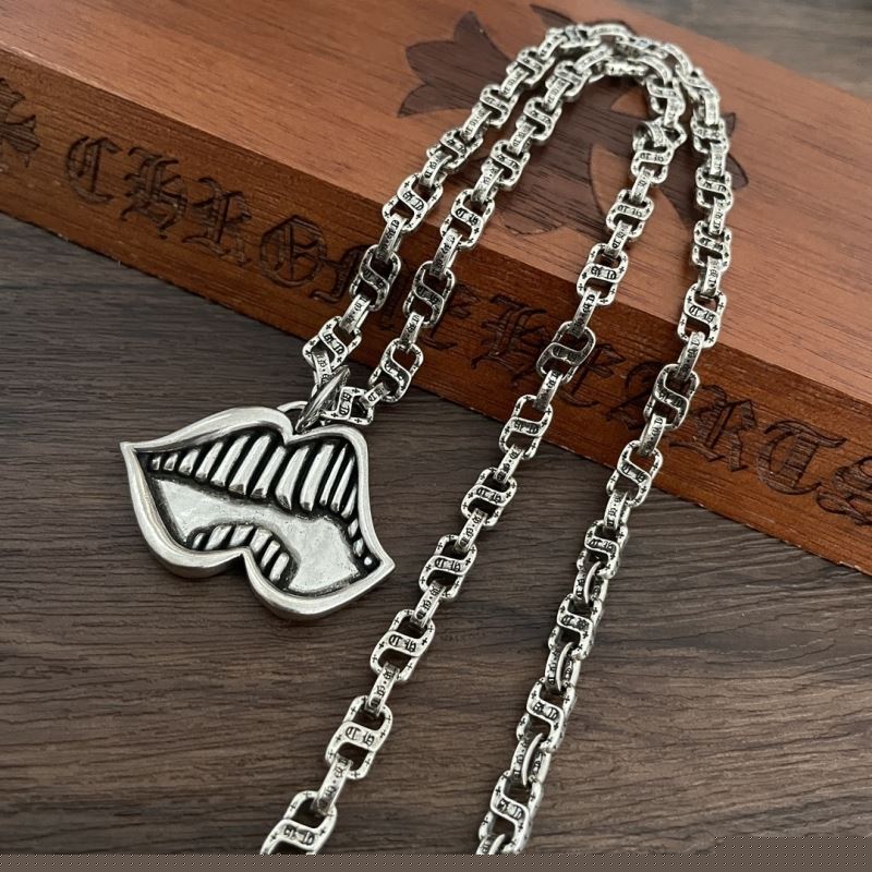 Ch**me He**ts necklaces